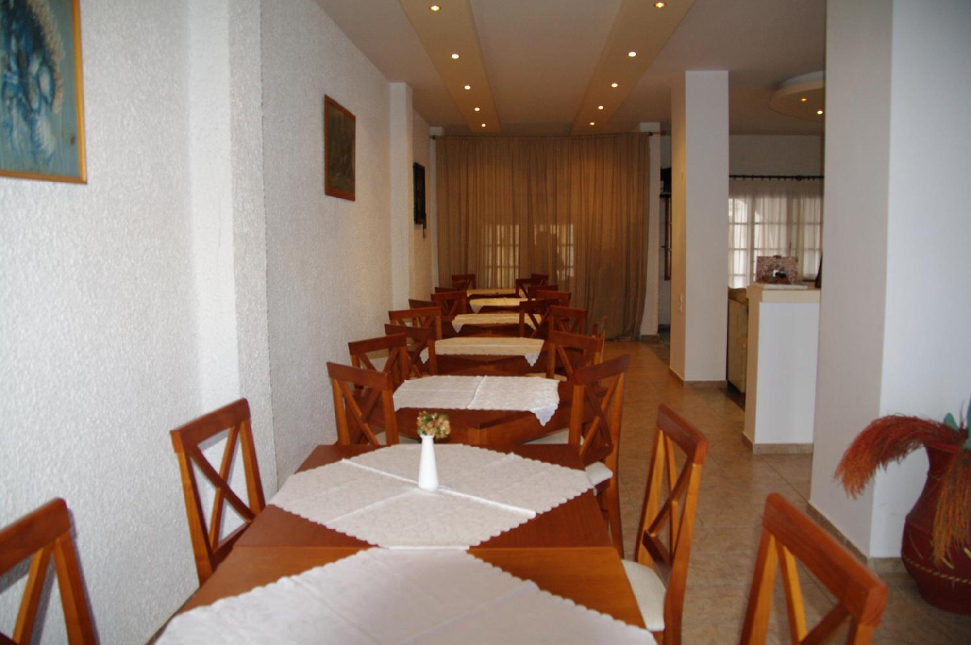 Hotel Marlton Skiathos-stad Buitenkant foto